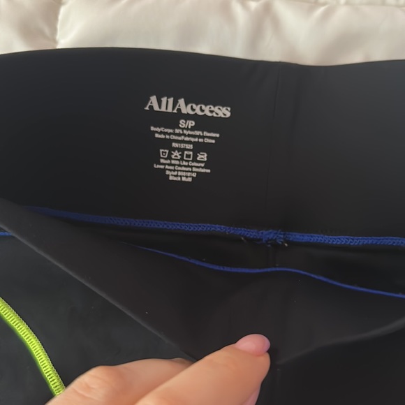 All Access High Waist Center Stage 9” Biker Shorts Black - Picture 4 of 6